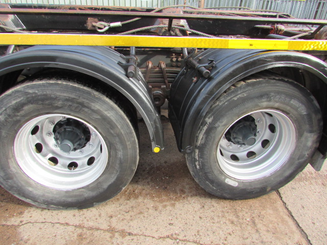 Vehicle Photo 5